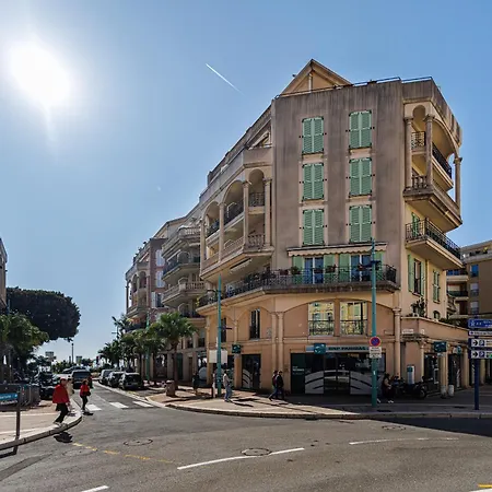 Le Victoria, Elegant T2 Au Bord Des Plages, Piscine, Sauna Apartment