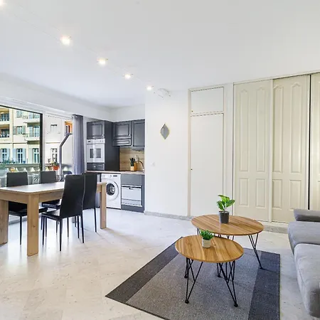 Le Victoria, Elegant T2 Au Bord Des Plages, Piscine, Sauna Apartment *